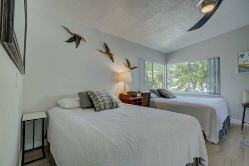 Pelican Gardens Villa 23, Забронировать Отель Сарасота Sarasota Area, рядом с Shell Beach