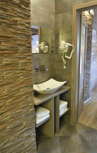 Hotel Via Ironia, Prenota Hotel Vysoke Myto Regione di Pardubice