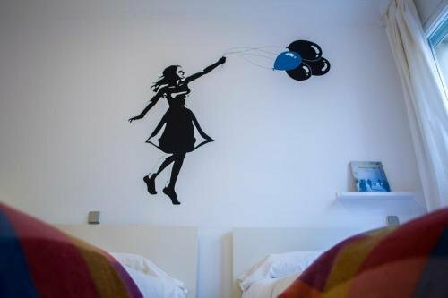 Monrooms Barcelona, Забронировать Отель Отели и гостиницы Барселоны, рядом с Парк Гуэля, Отель