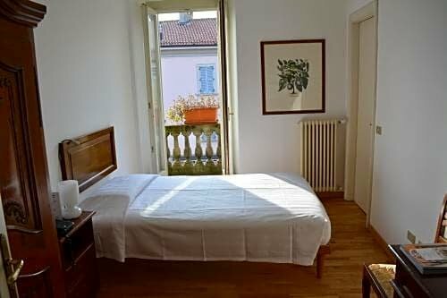 Albergo Bologna, Забронировать Отель Отели Provincia di Varese с парковкой, Парковка