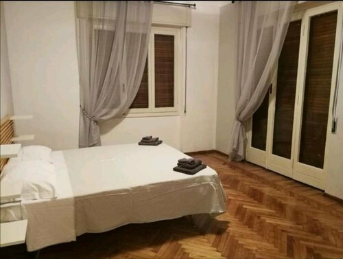 Ecto-1 Guest House, Забронировать Гостевой дом Отели Ривьера-дей-Фьори с парковкой, Парковка