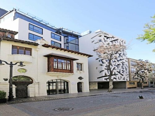 Hotel Cumbres Lastarria, Забронировать Отель Сантьяго - центр города Сантьяго