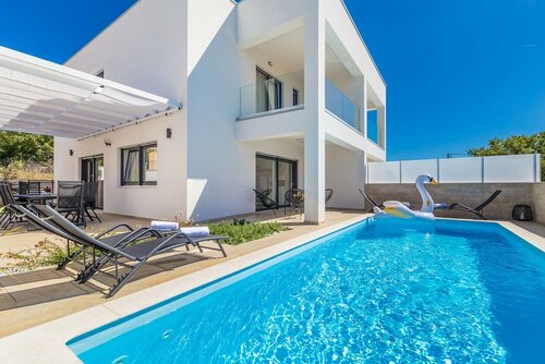 Villa Insula Aurea No. 1, Prenota Hotel Linardići 