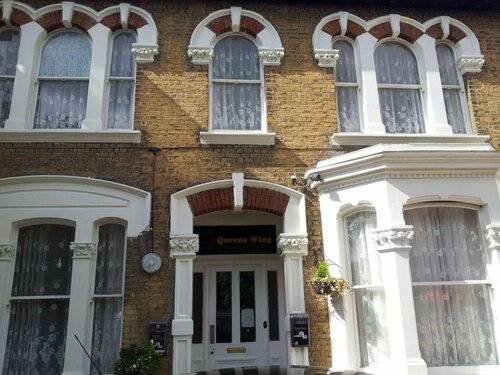 Queens Drive Hotel, Забронировать Отель Отели Лондона с парковкой, рядом с Арсенал, Парковка