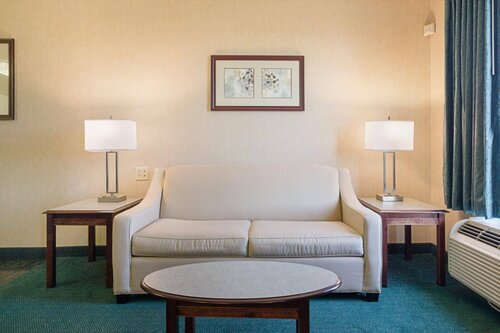 MainStay Suites Airport, Prenota Hotel Roanoke Virginia
