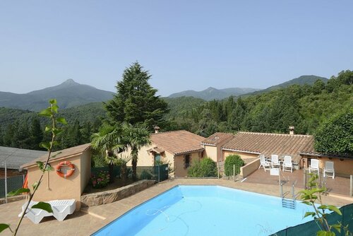 Mas Romeu Residence
