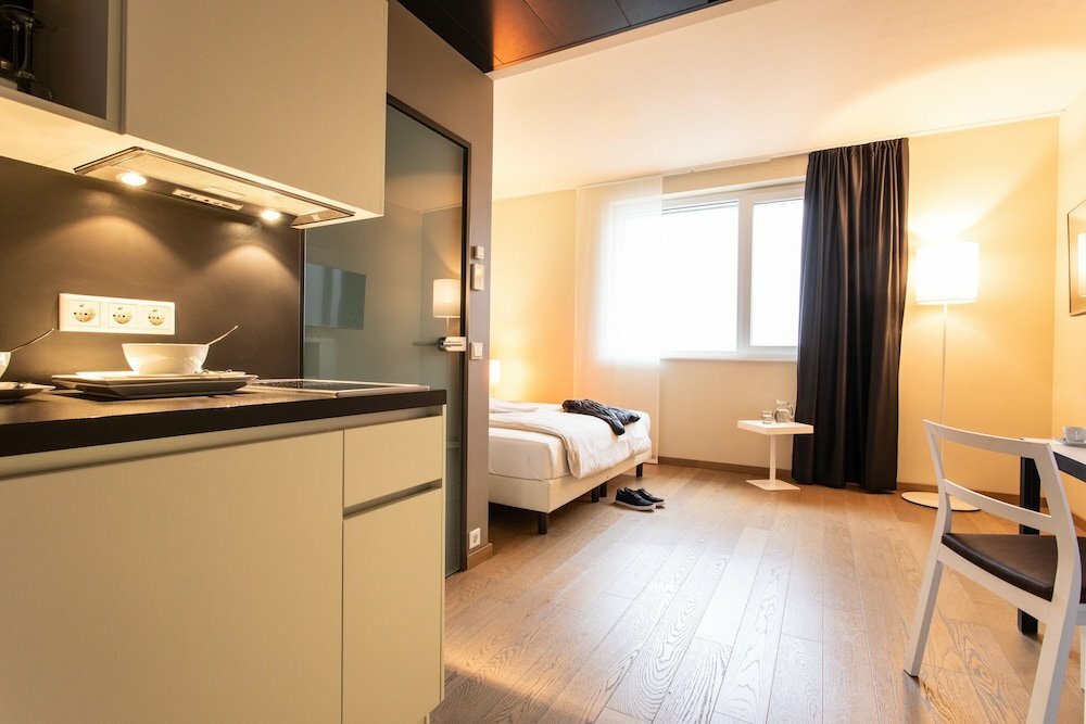 Harry's Home Vienna Millennium Tower