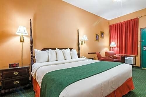 Quality Inn Eureka Springs South, Забронировать Отель Юрика-Спрингс Northwest Arkansas