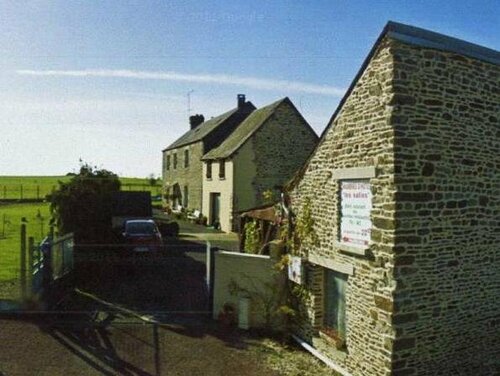 Chambres Les Salles, Забронировать Гостевой дом Бовуар Mont Saint-Michel Bay