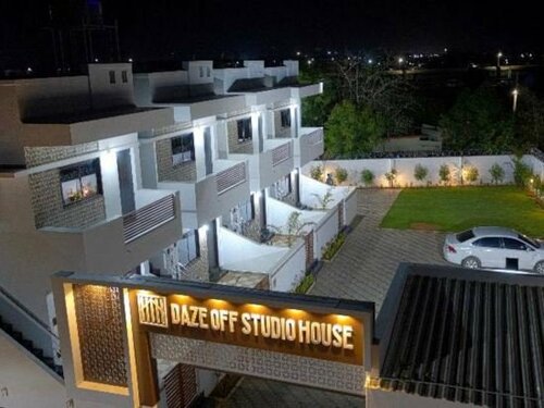 Daze Off Studio house, Забронировать Отель Бхудж штат Гуджарат
