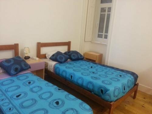 Lisbon Gambori Hostel, Забронировать Хостел Арроюш Лиссабон, рядом с Торговый центр Atrium Saldanha