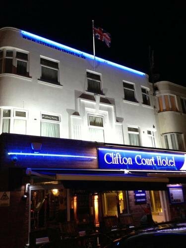 Clifton Court Hotel, Reservar Hotel Blackpool Lancashire