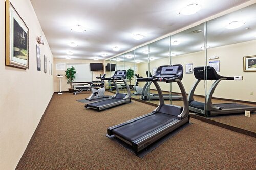 Holiday Inn Express Hotel & Suites Henderson - Traffic Star by IHG, Забронировать Отель Отели Хендерсон с бассейном, Бассейн