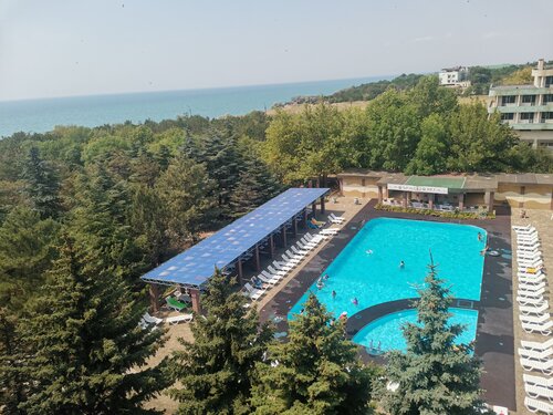 Yuzhny (Nikolaevka), Prenota Hotel Hotel a Crimea con pasti, Mezza/completa pensione