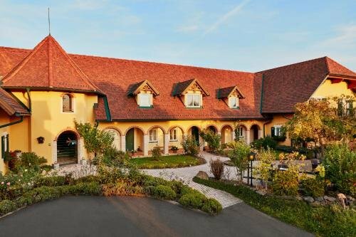 Hotel Garni Schöne Aussichten, Đặt Khách sạn Klöch Styrian Spa Country