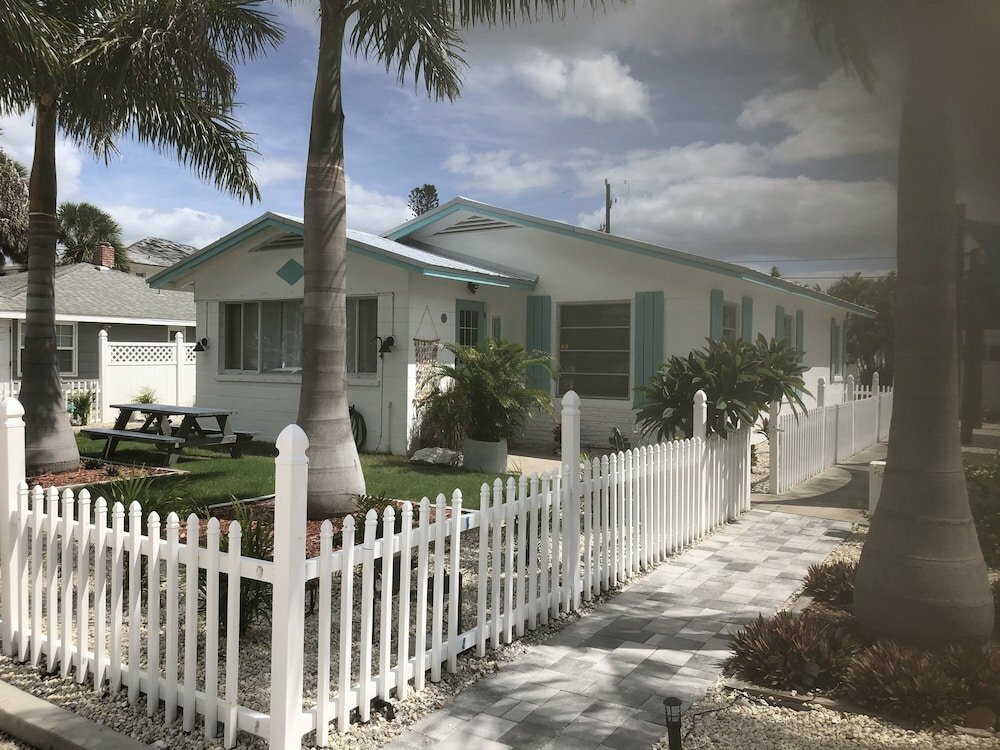 Gulf Side Motel