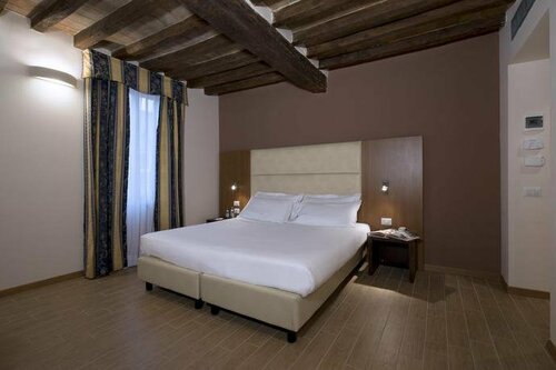 Hotel Villa Ducale, Забронировать Отель Отели Baganzola 4 звезды, 4*