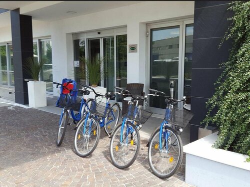 Michelino 75 by The Sydney Hotel, Забронировать Отель Отели Сан-Донато с бассейном, Бассейн