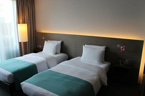 Holiday Inn Dusseldorf - Hafen, Забронировать Отель Билк Дюссельдорф, рядом с Фрайцайтпарк Уленбергштарссе