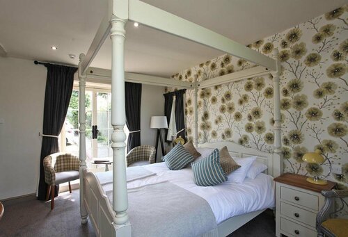 The Falcon Inn, Book Hotel 3-stjernede hoteller i Merseyside, 3*