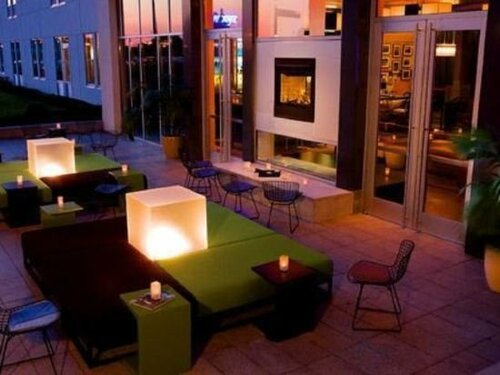 Aloft by Marriott Greenville Downtown, Забронировать Отель Downtown Greenville Гринвилл