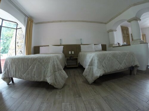 Capital O Gran Hotel Campestre, Book Hotel Hoteller i El Bajio med pool, Swimmingpool