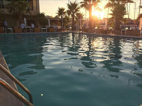 Ianos Hotel