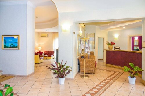Hotel Tirreno, Забронировать Отель Отели в центре Сапри с завтраком, отели в центре Сапри с завтраком