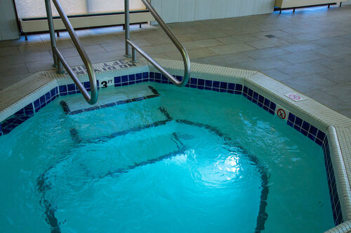 DoubleTree by Hilton Rapid City Downtown Convention Center, Забронировать Отель Рапид-Сити Black Hills National Forest, рядом с Музей американского бизона