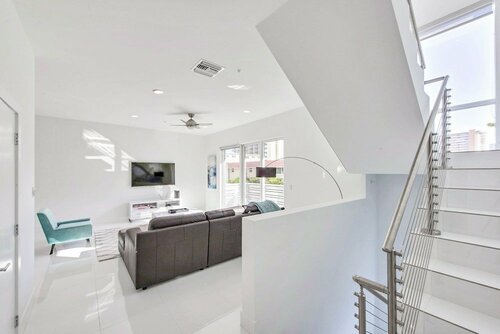 1315 North Ocean Blvd Townhouse by RedAwning, Забронировать Апартаменты/квартира Апартаменты Помпано-Бич, Апартаменты/квартира