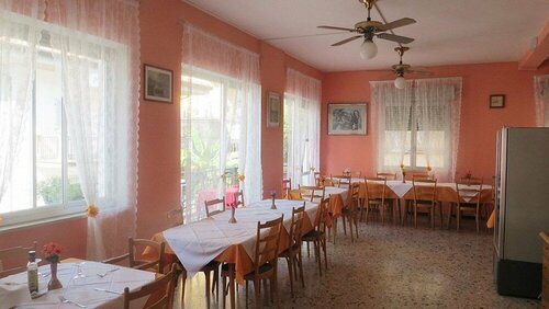 Hotel Baden Baden, Забронировать Отель Риваззурра Римини