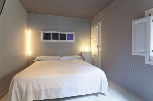 Cosy Rooms Tapinería, Забронировать Отель Сьютат Белла Валенсия, рядом с Alameda Bridge