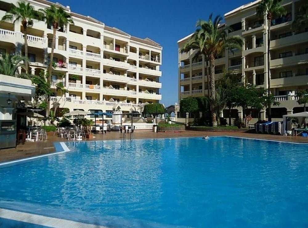Estupendo Estudio En Castle Harbour