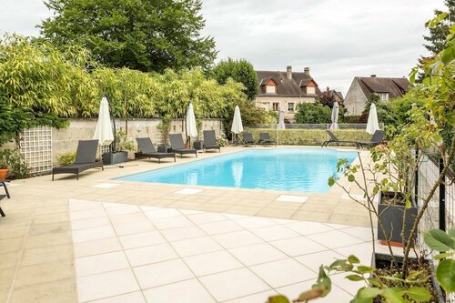Logis Hotel De France, Rezerwuj Hotel Hotele w Kraj Loary z basenem, Basen