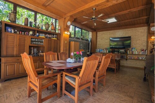 Guest House Solnechnyy Bereg, Брондау Гостьхаус Crimea қаласындағы жүзу бассейні бар қонақ үйлер, Жүзу бассейні