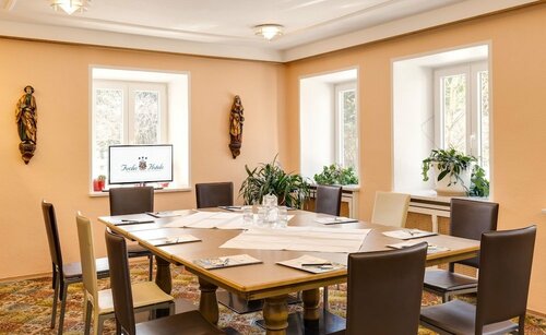 Hotel Bergfried & Schönblick, Забронировать Отель Бад-Райхенхалль Район Берхтесгаден