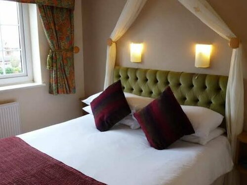 Penryn Guest House, Забронировать Гостевой дом Отели Котсуолда с парковкой, Парковка