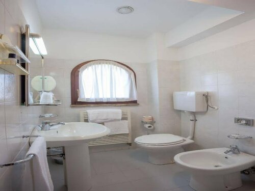 Hotel Cristoforo Colombo, Забронировать Отель Бизнес-отели Conero, 4* 5*