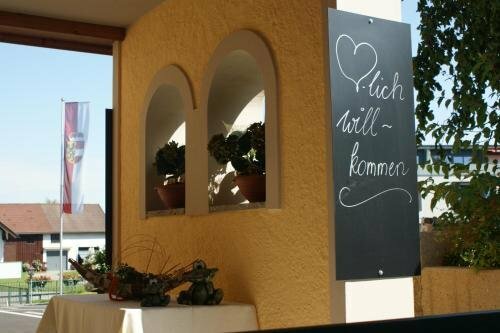 Gasthof Neuwirt, Reservar Hotel Eugendorf Flachgau