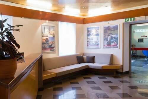 Hotel Sabotin, Book Hotel Hoteller i Goriska and Karst med parkering, Parkering