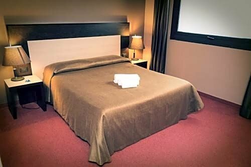 Hotel Don Camillo, Забронировать Отель Брешелло Эмилия-Романья