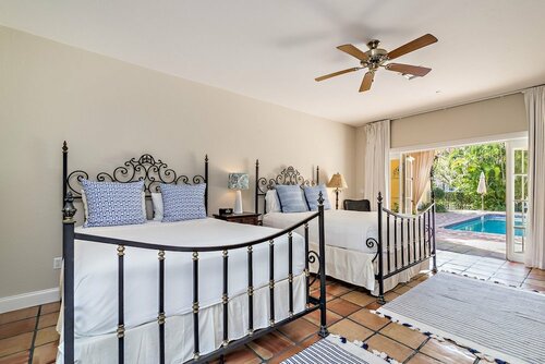 Grandview Gardens, Забронировать Отель «постель и завтрак» Уэст-Палм-Бич Palm Beach County