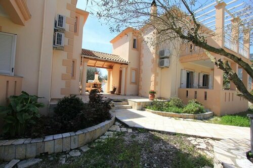 Villa Agrilida, Забронировать Вилла Отели периферии Ионических островов с парковкой, Парковка