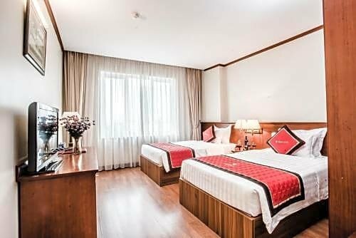 HANZ Sunny 2 Hotel Hanoi, Забронировать Отель Отели Кау Гиай с парковкой, Парковка