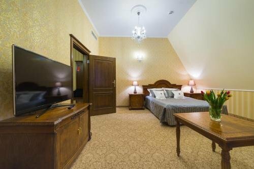 Hotel Jarosław, Забронировать Отель Ярослав Подкарпатское воеводство