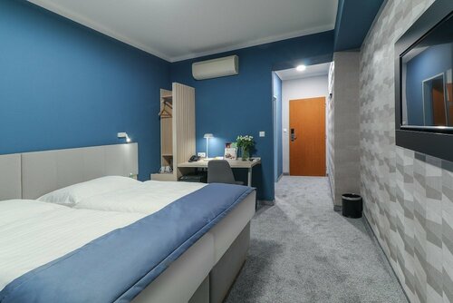Hotel Karpatia, Book Hotel Humenne Northeastern Slovakia