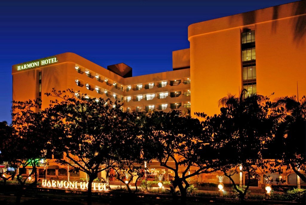 Harmoni Suites Hotel
