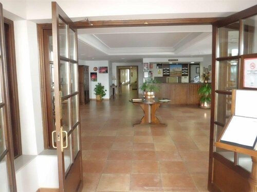 Hotel Tugasa Sierra y Cal, Забронировать Отель Отели в центре Ольвера, в центре