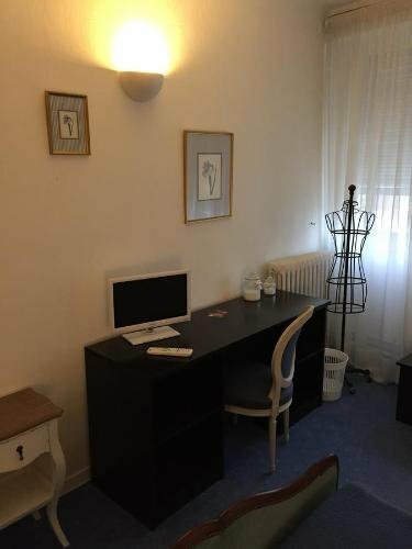 Hotel Joly, Boek Hotel Armentieres 