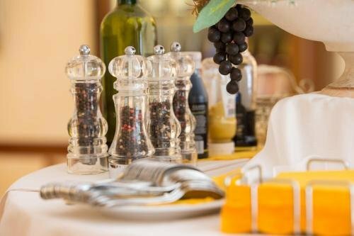 Hotel GARDENIA & Villa CHARME Adults Friendly 4Star service, Забронировать Отель Отели Венето с парковкой, Парковка